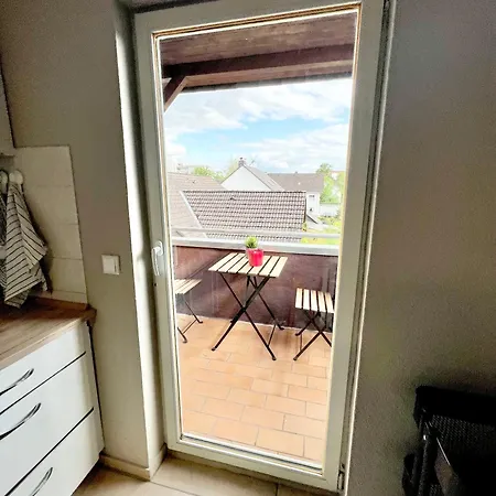 Apartament - Schoene Mit Balkon *