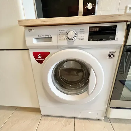 - Schoene Mit Balkon Apartament *