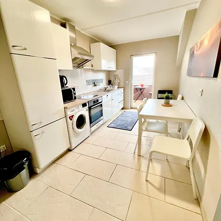 - Schoene Mit Balkon Paderborn