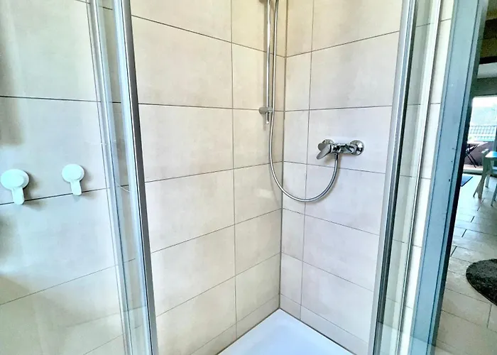 Lejlighed - Schoene Mit Balkon