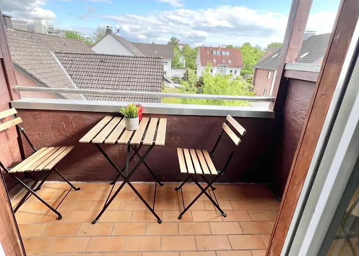 - Schoene Mit Balkon * Paderborn