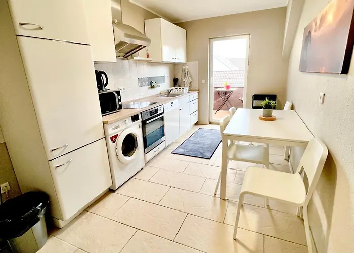 - Schoene Mit Balkon Paderborn